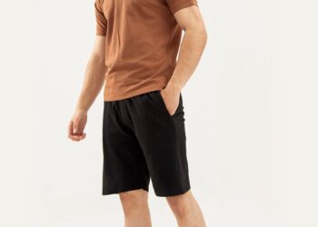 The Ultimate Guide to Men’s Polo T-Shirts: Style, Comfort, and Confidence with Cheetah Apparel